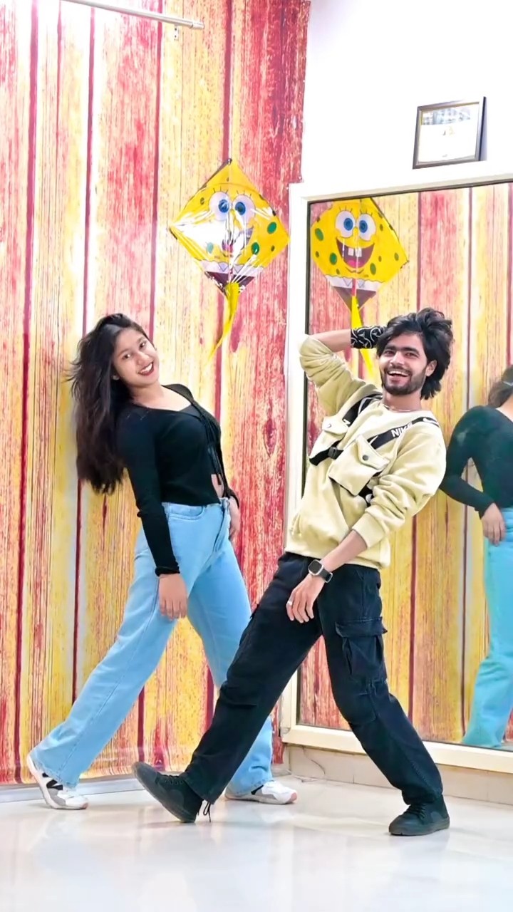 Koi mil gya ?❤️| Trending Shorts| #love #cute #friends #dance #shorts #shortvideo #youtubeshorts